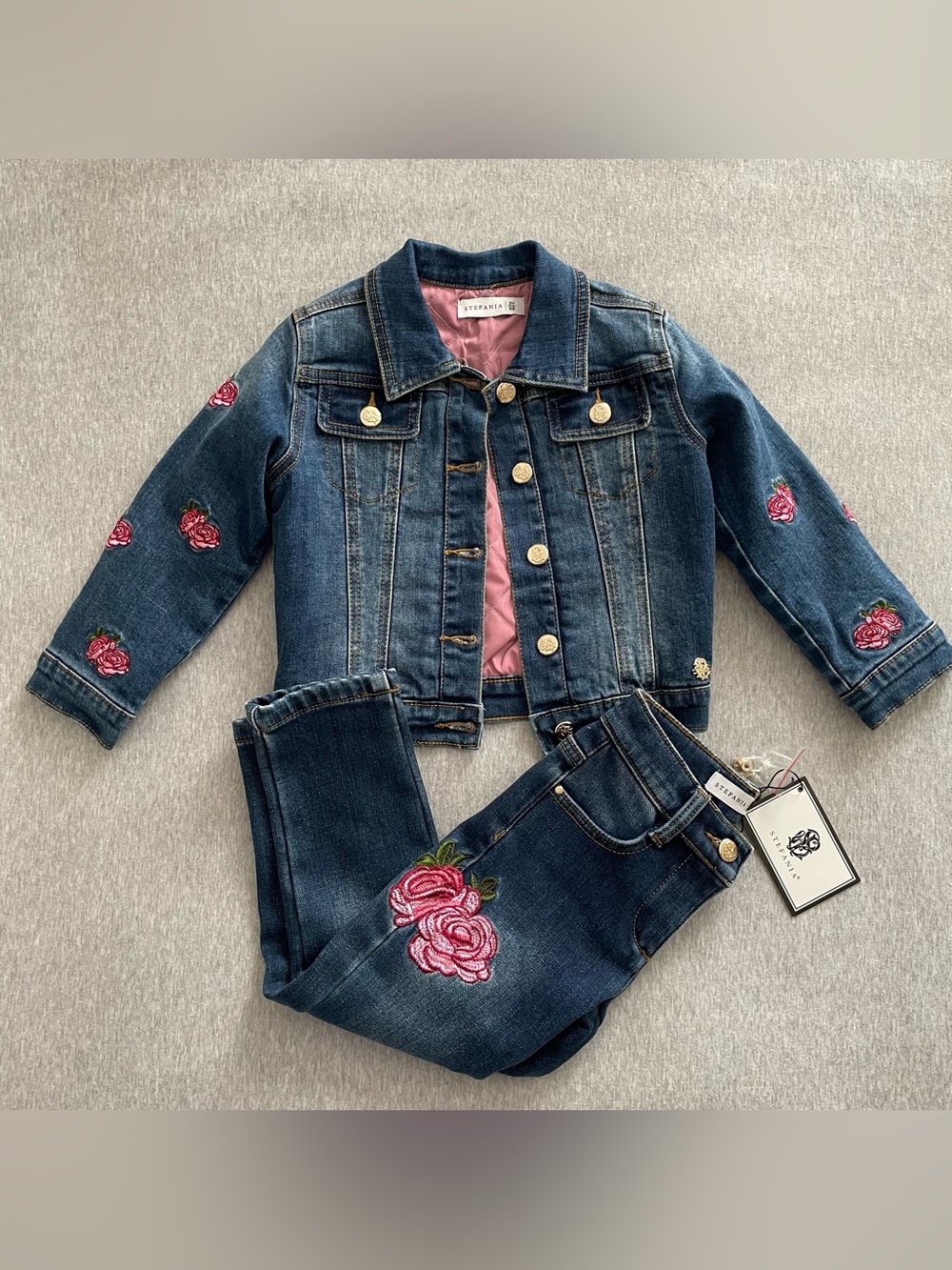 Stefanía Girls Sz 3Y Blue Denim Jacket & Jeans with Pink Rose Embroidery